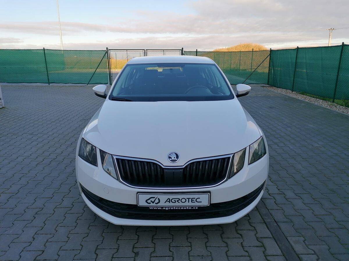 Škoda Octavia 1.8 TSI 132kW Ambition