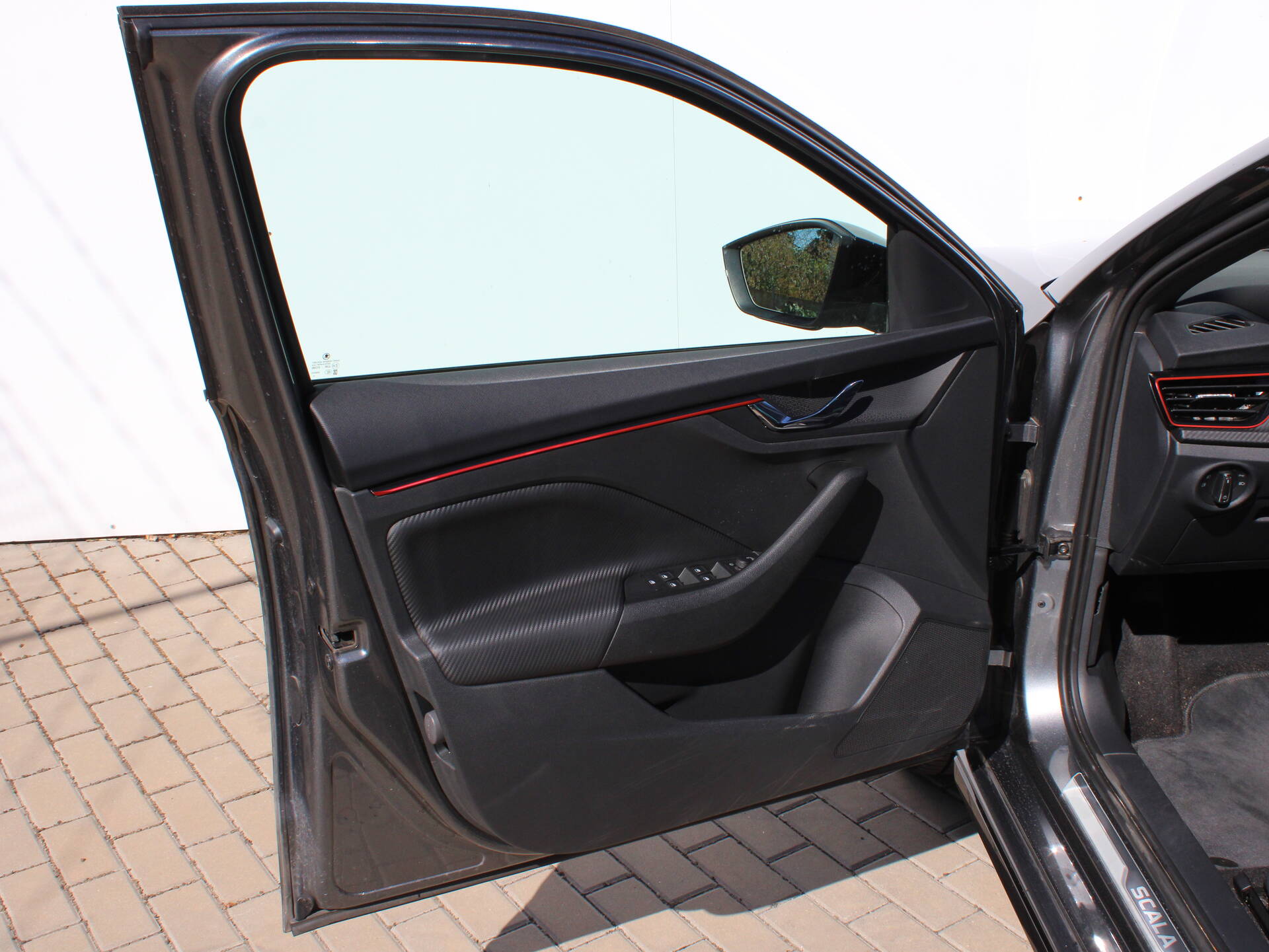 product-gallery-image