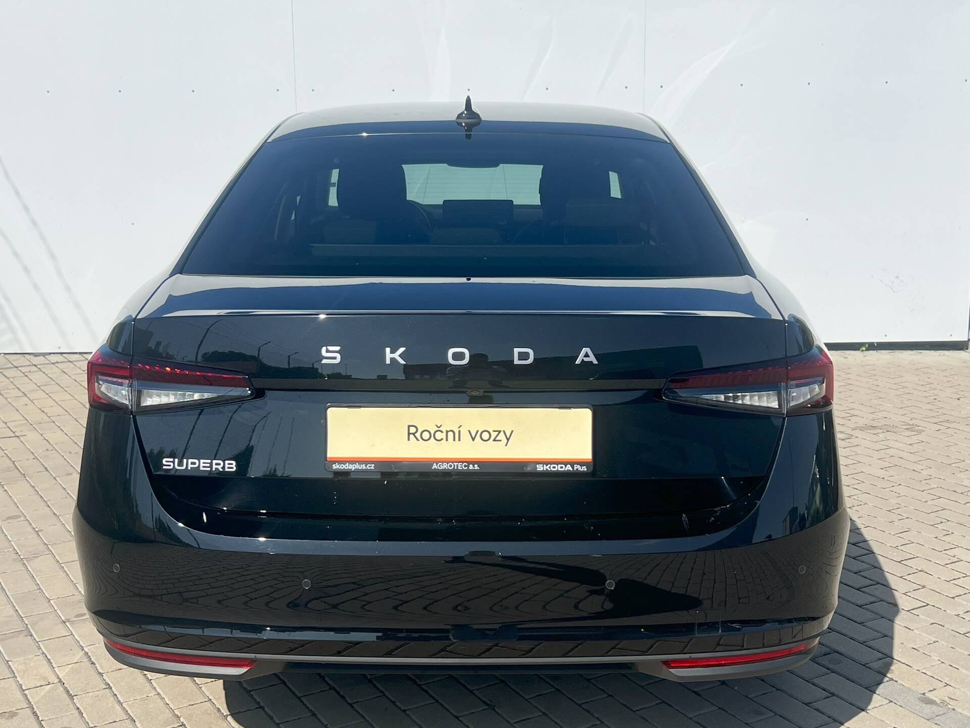 product-gallery-image