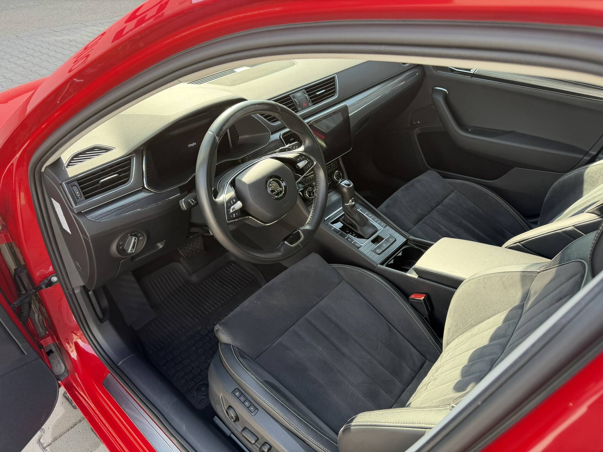 product-gallery-image