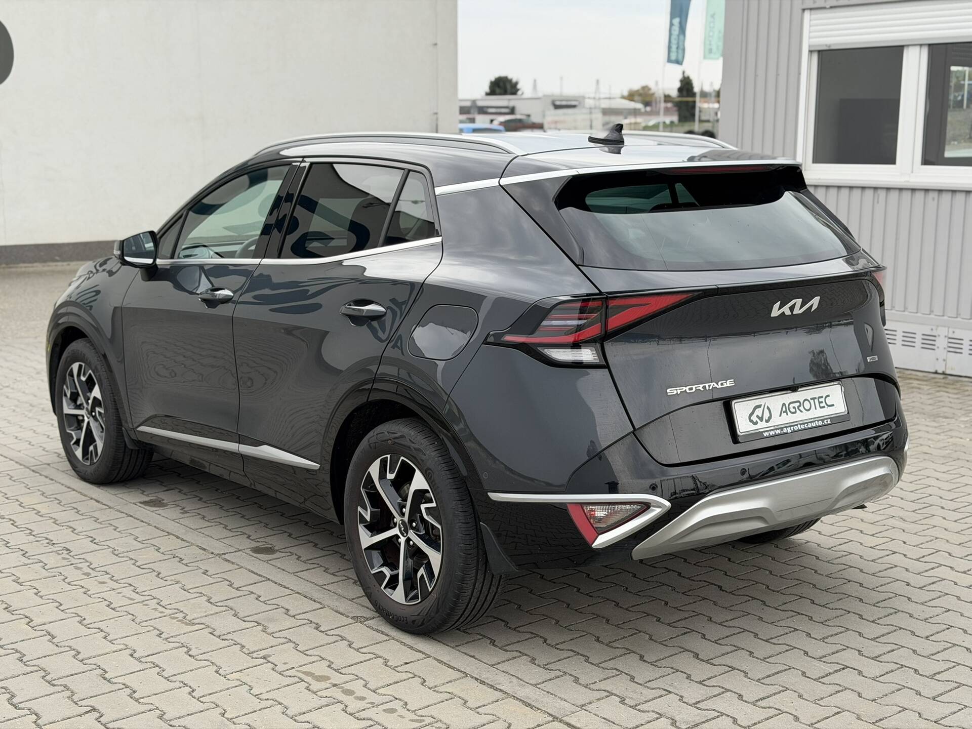 Kia Sportage 1.6 T-GDI HEV 169 kW TOP