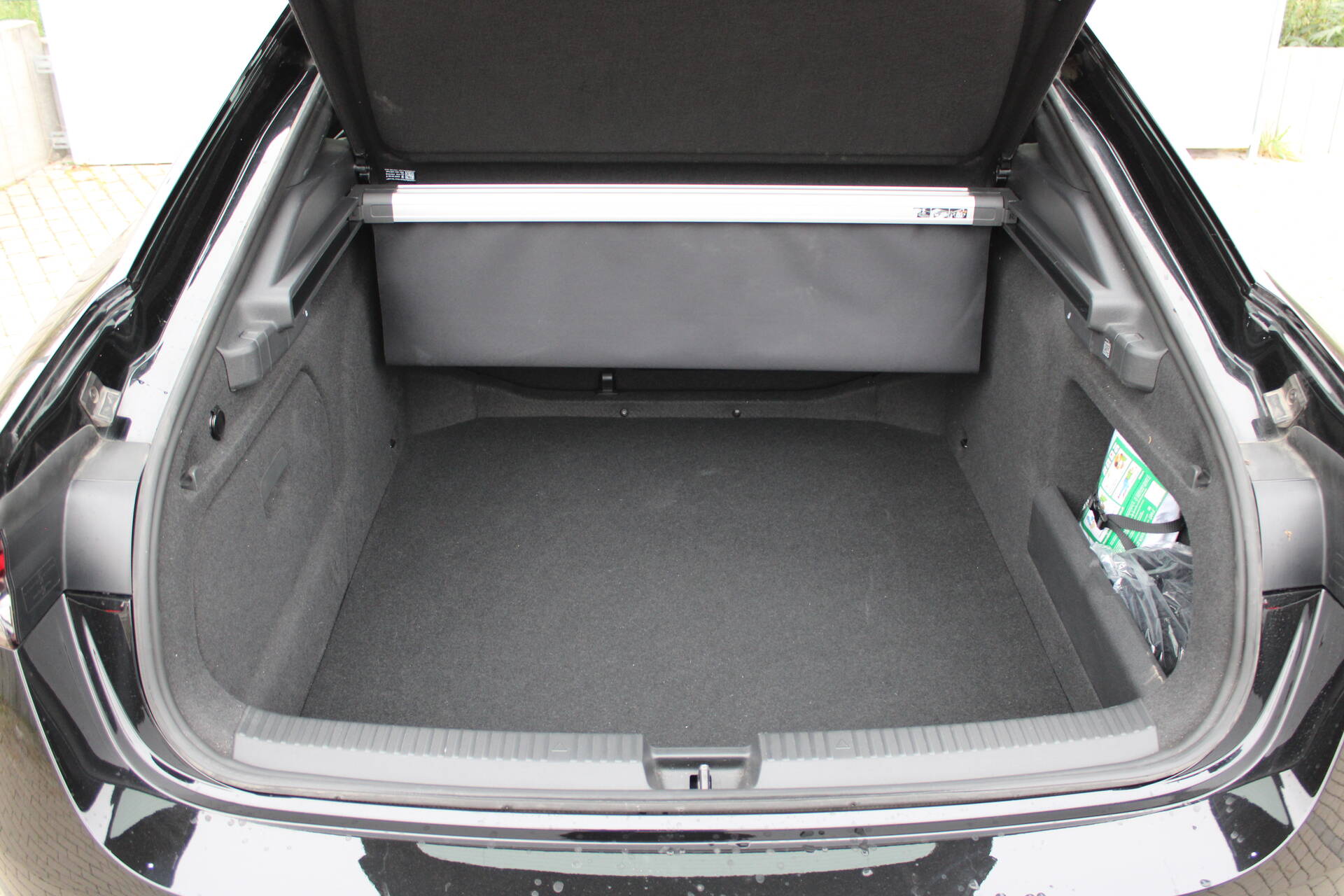 product-gallery-image