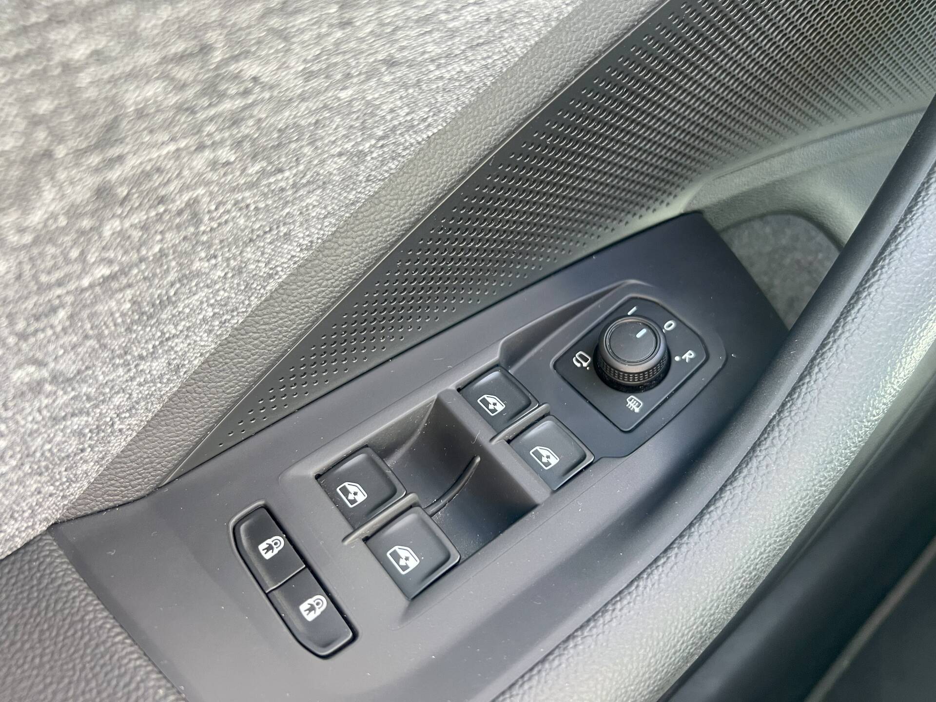 product-gallery-image