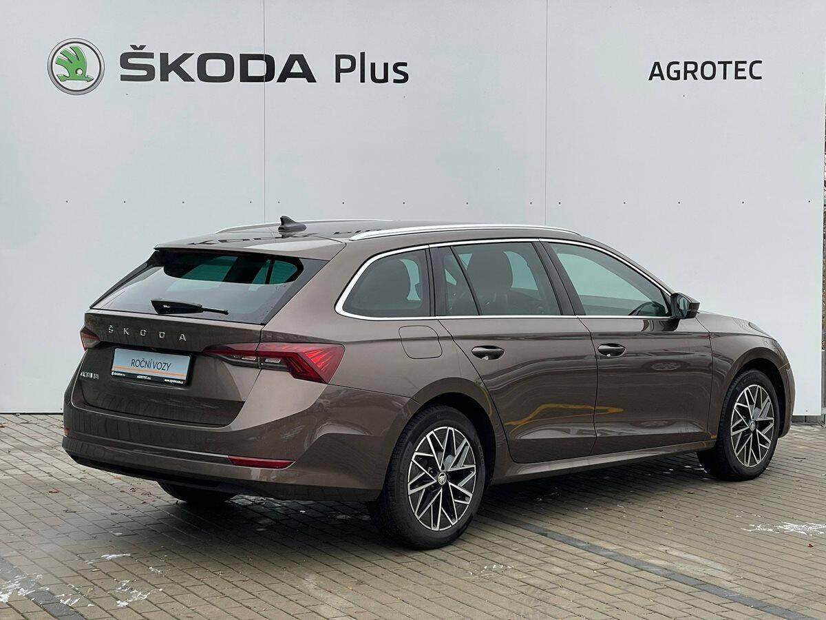 Škoda Octavia DSG 2,0 TDI /110 kW Style Plus
