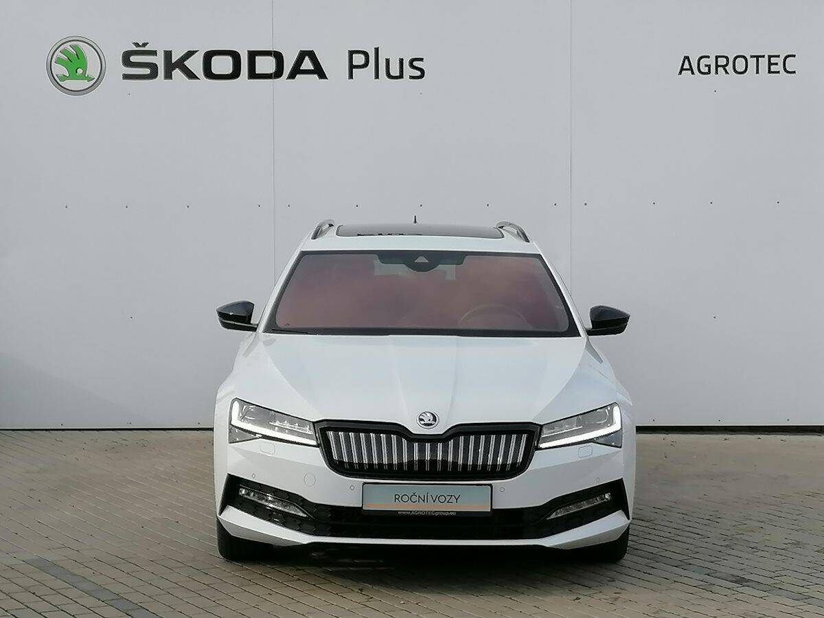 Škoda Superb 1.4 TSI 160kW SportLine IV