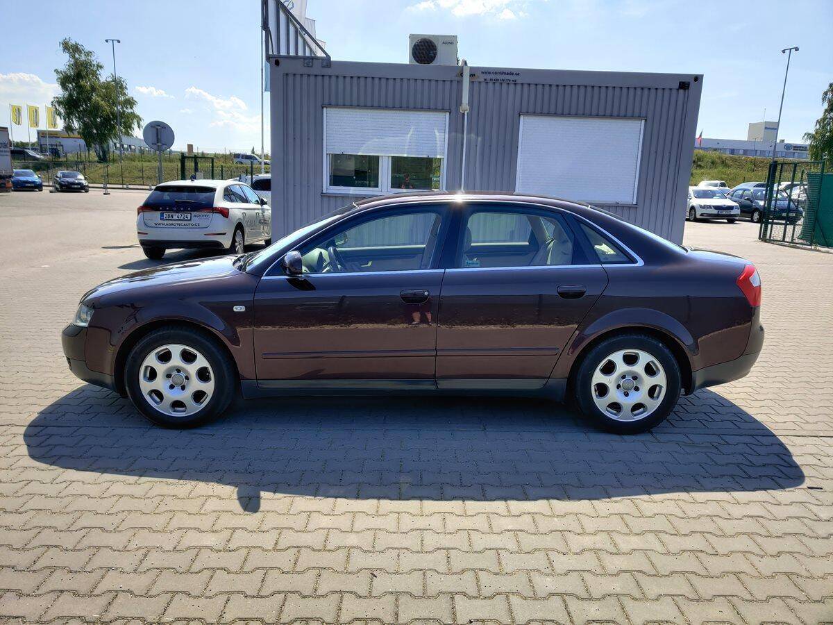 Audi A4 2.0 multitronic 96kW