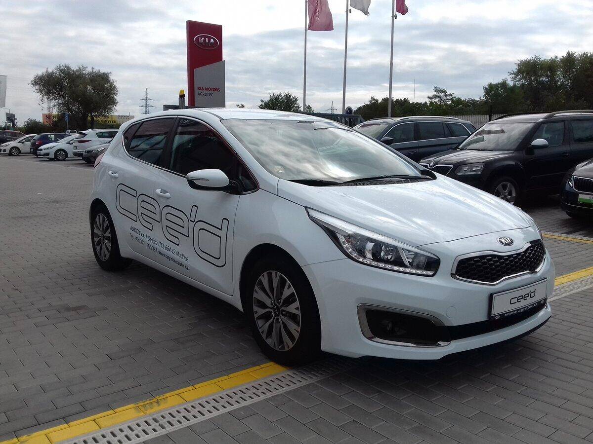 Kia Cee'd 1.6 CRDi 100 kW TOP