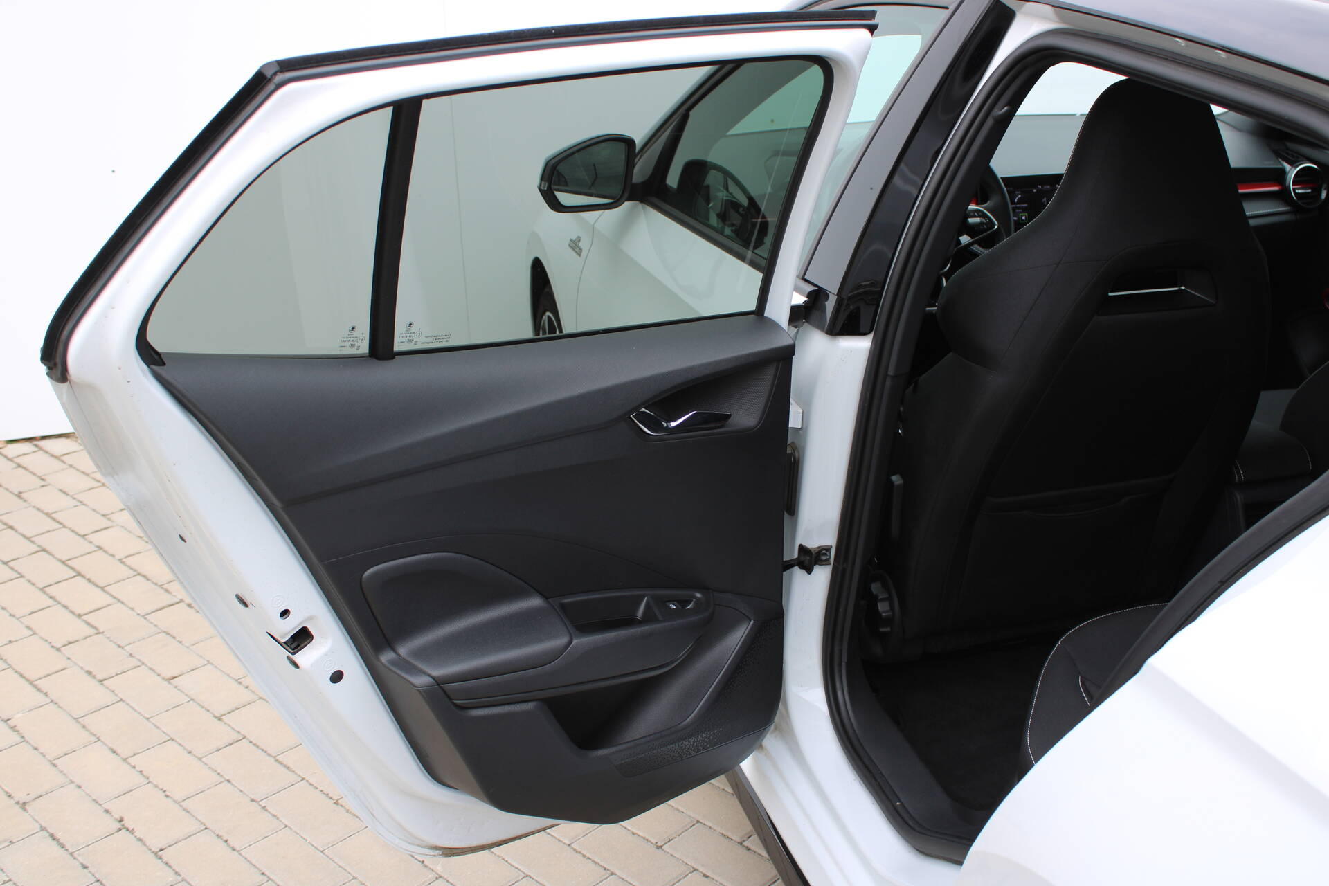 product-gallery-image