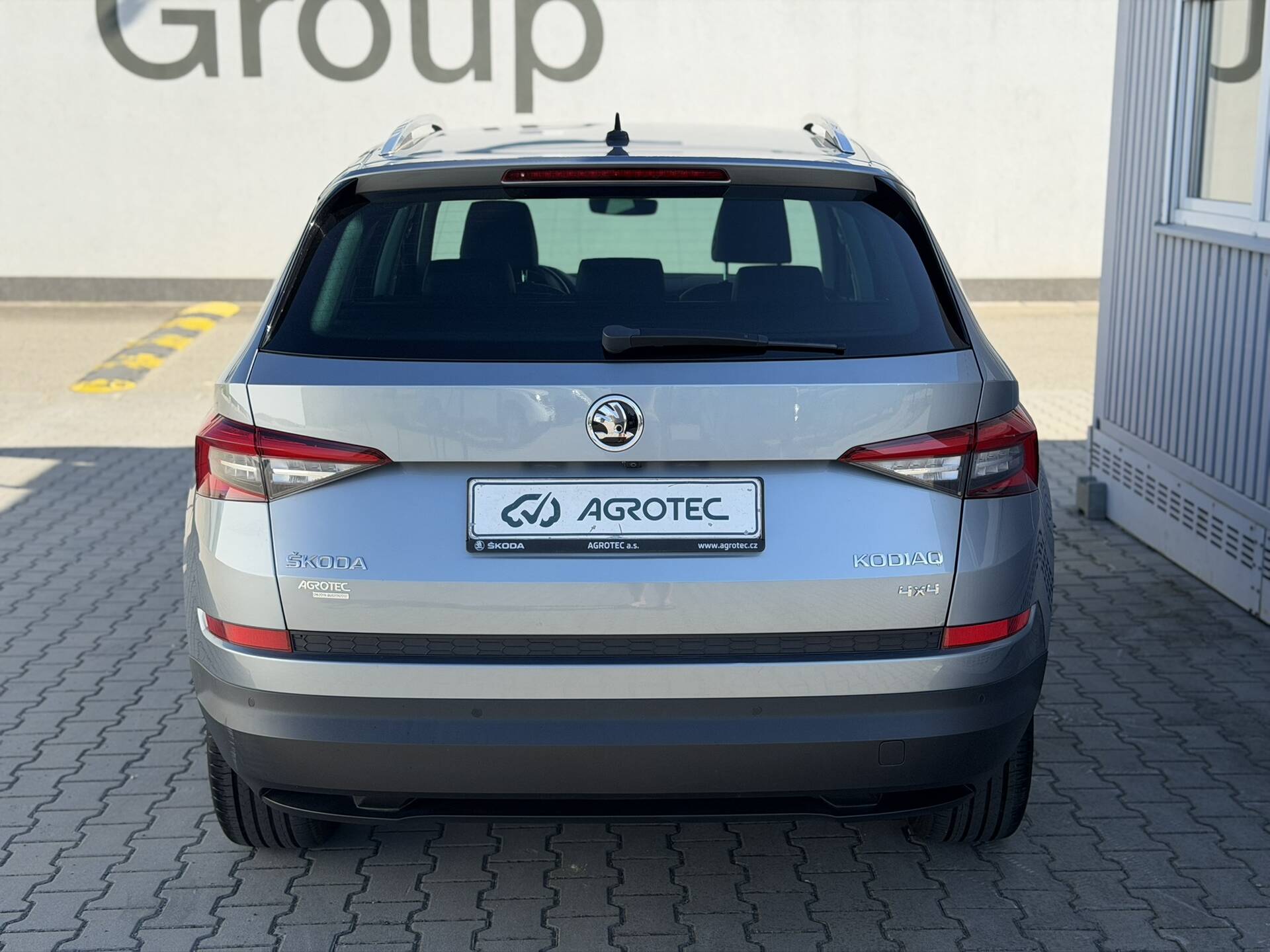 product-gallery-image