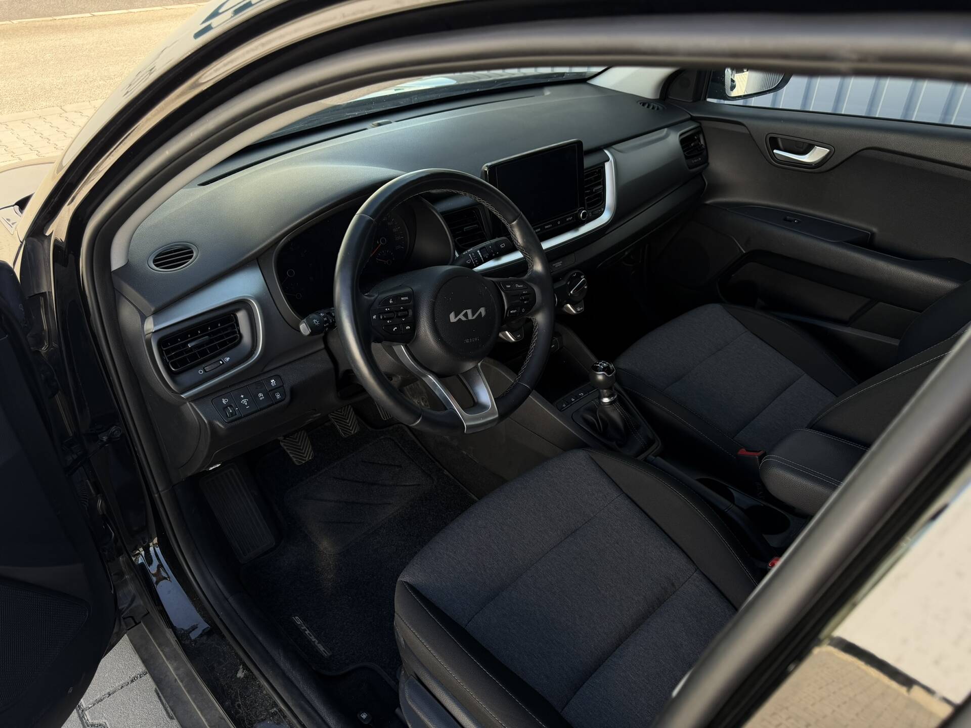 product-gallery-image