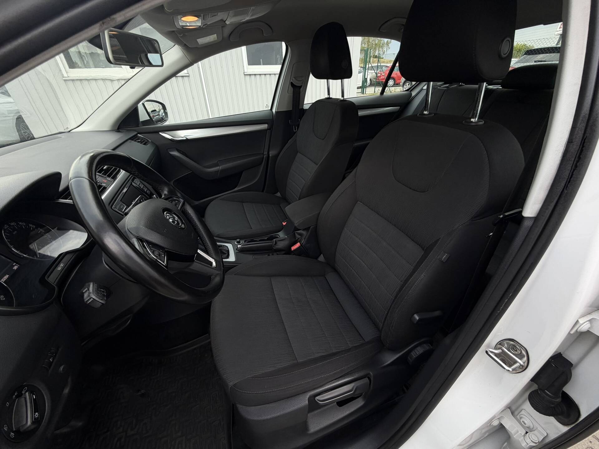 product-gallery-image