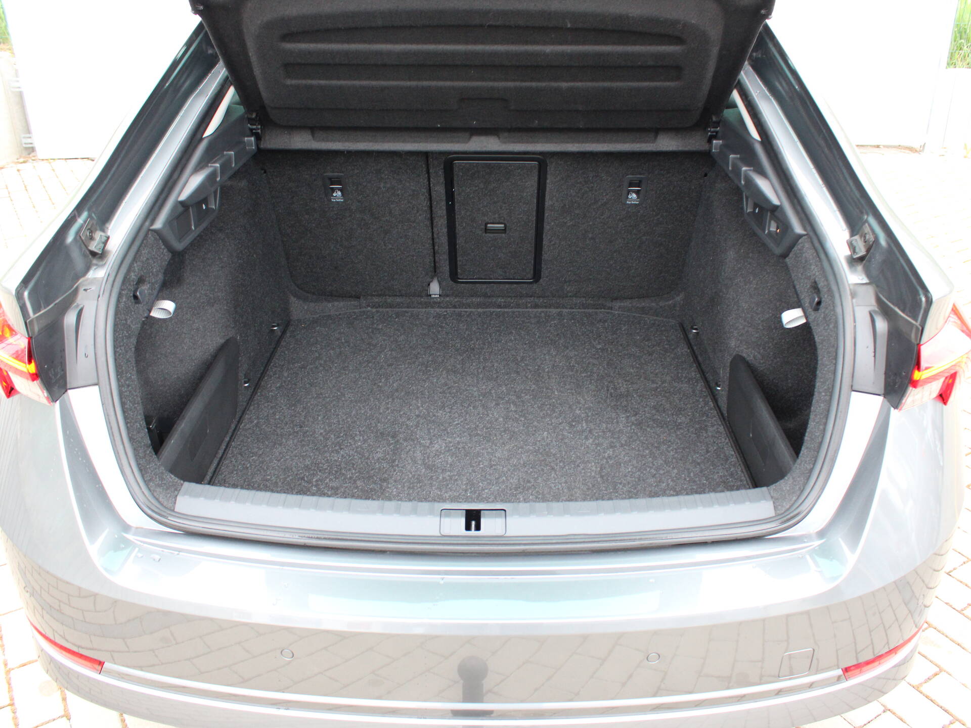 product-gallery-image