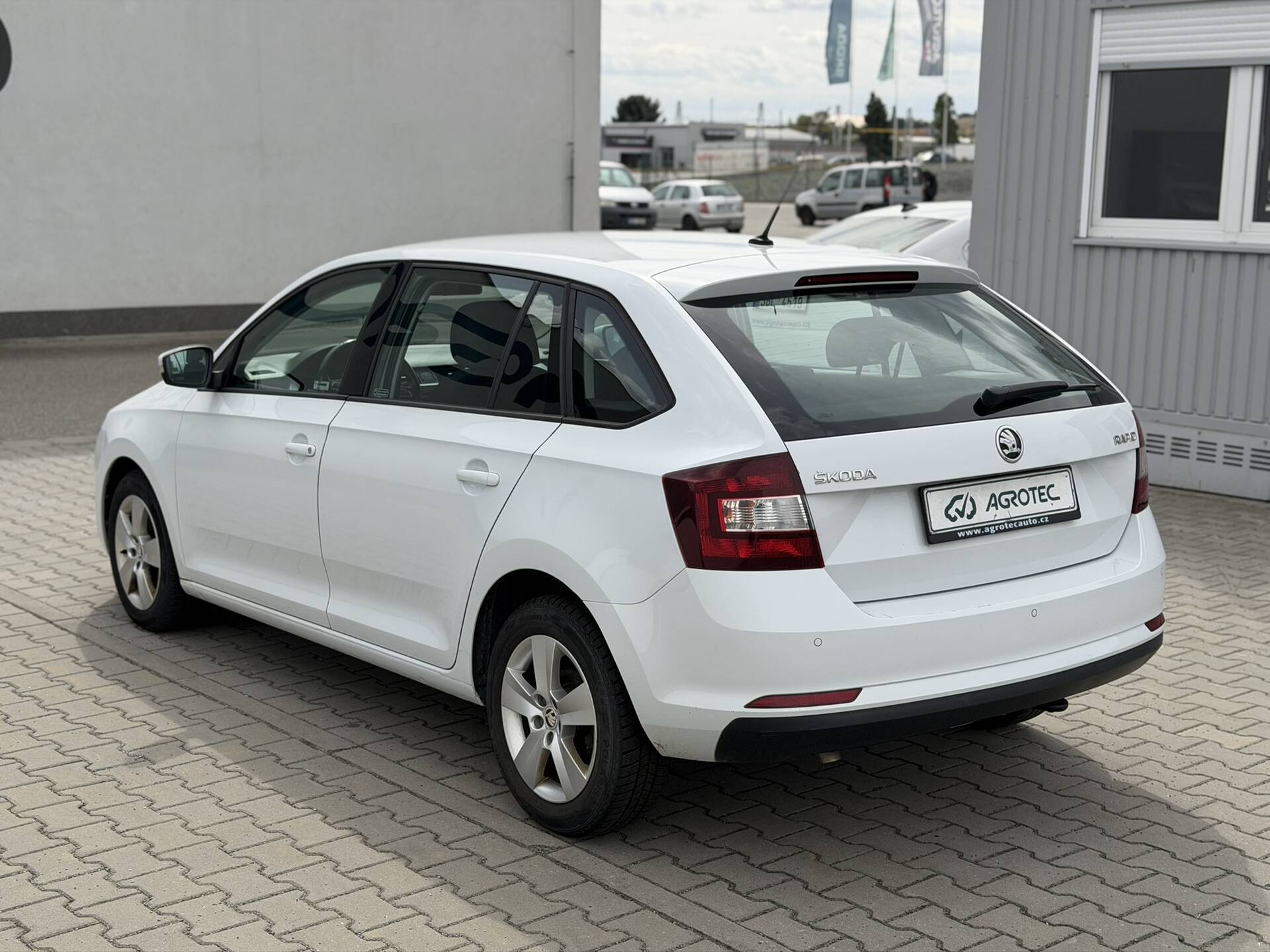 Skoda Rapid 1.0 TSI 70 kW Ambition Spaceback