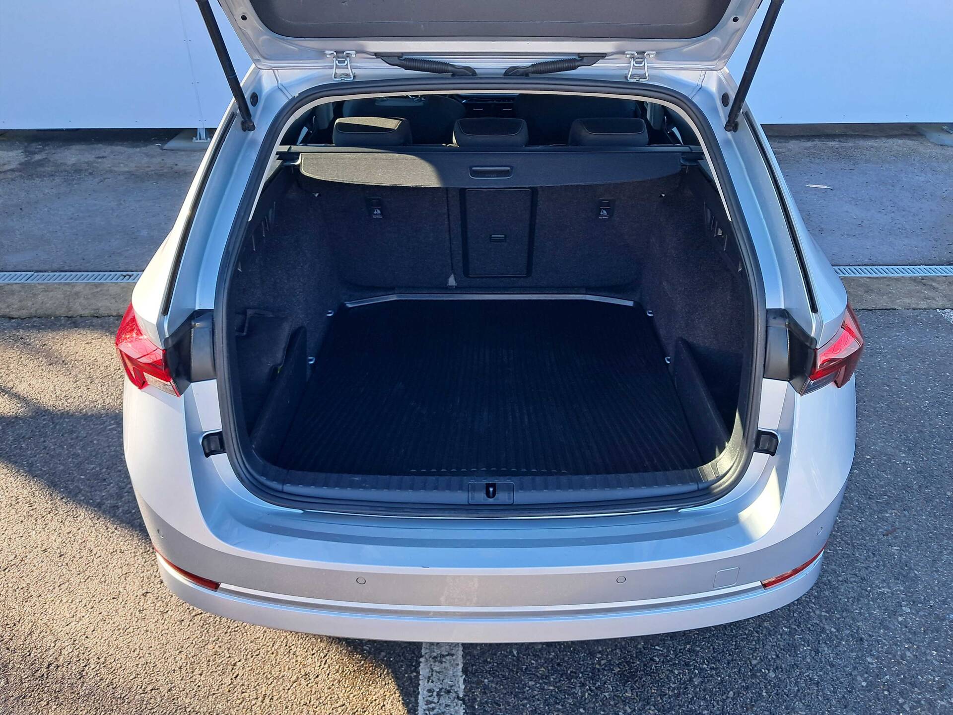 product-gallery-image