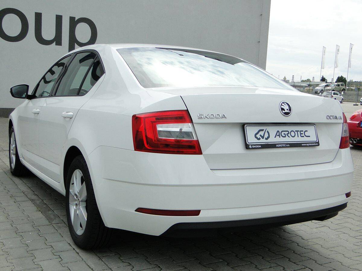 Škoda Octavia 1.6 TDI 85kW AMBITION FRESH