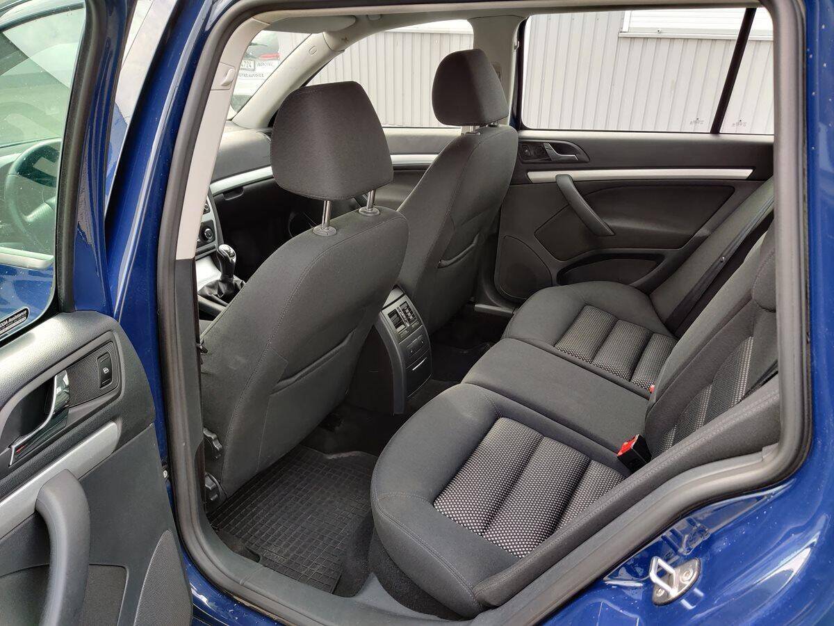 product-gallery-image