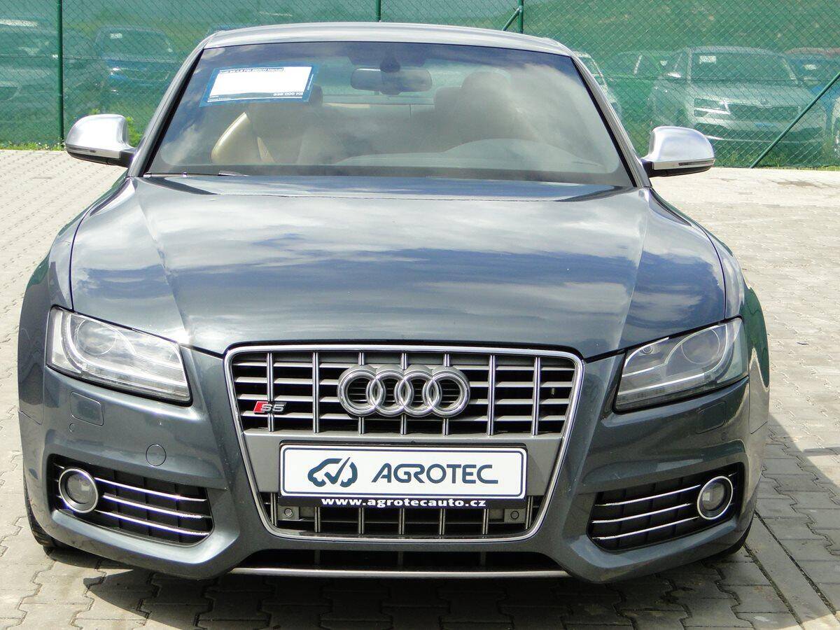 Audi S5 4.2 FSI  260kW  Quattro 