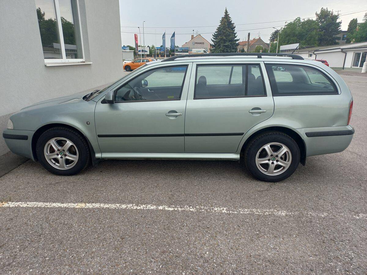 Škoda Octavia 1.9 TDI 74kW Tour Combi