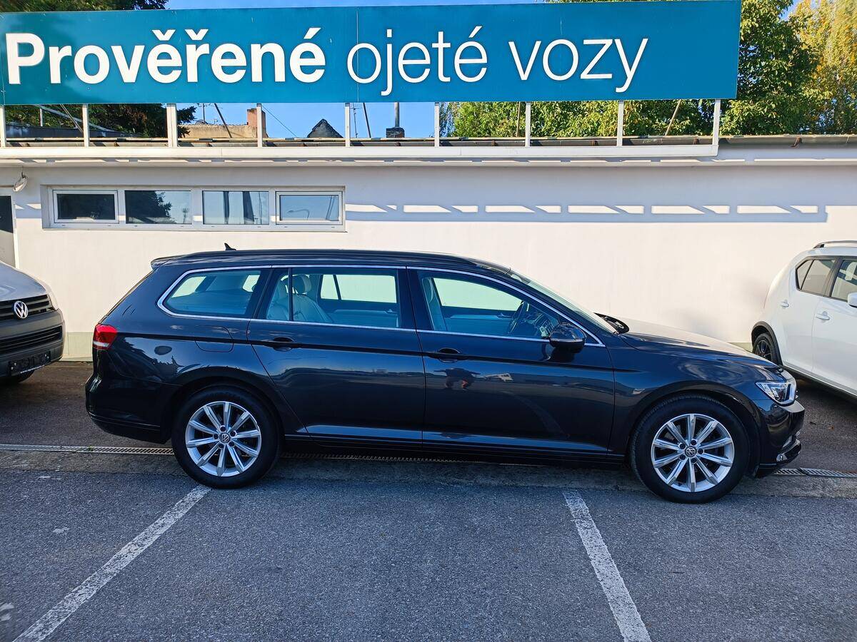 Volkswagen Passat DSG, NAVI, DPH