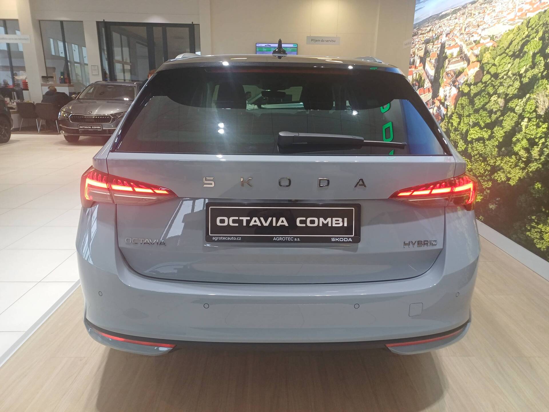 Skoda Octavia Combi 1.5 TSI 110 kW 130 let Premium