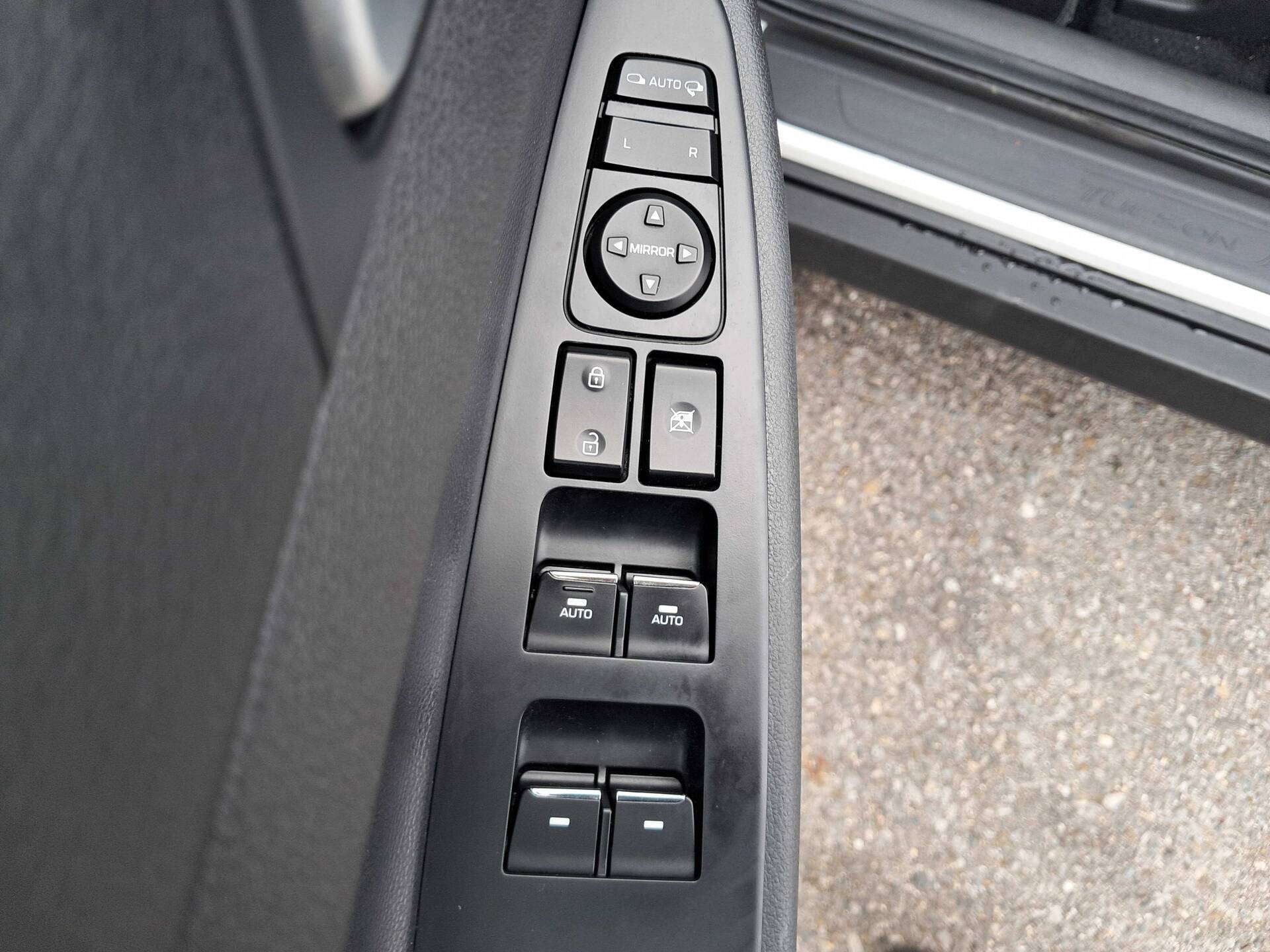 product-gallery-image