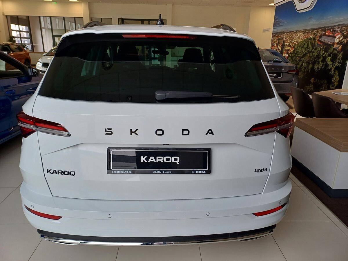 Škoda Karoq 2.0 TSI 140 kW SportLine