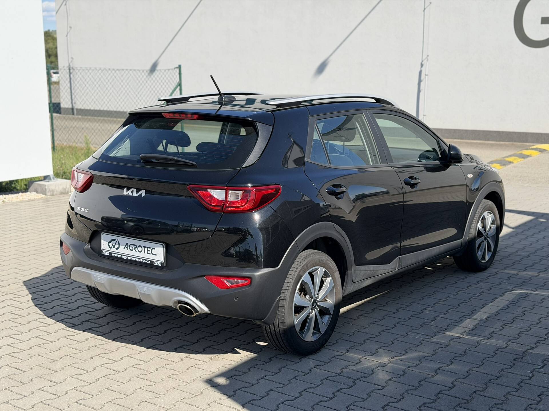 product-gallery-image