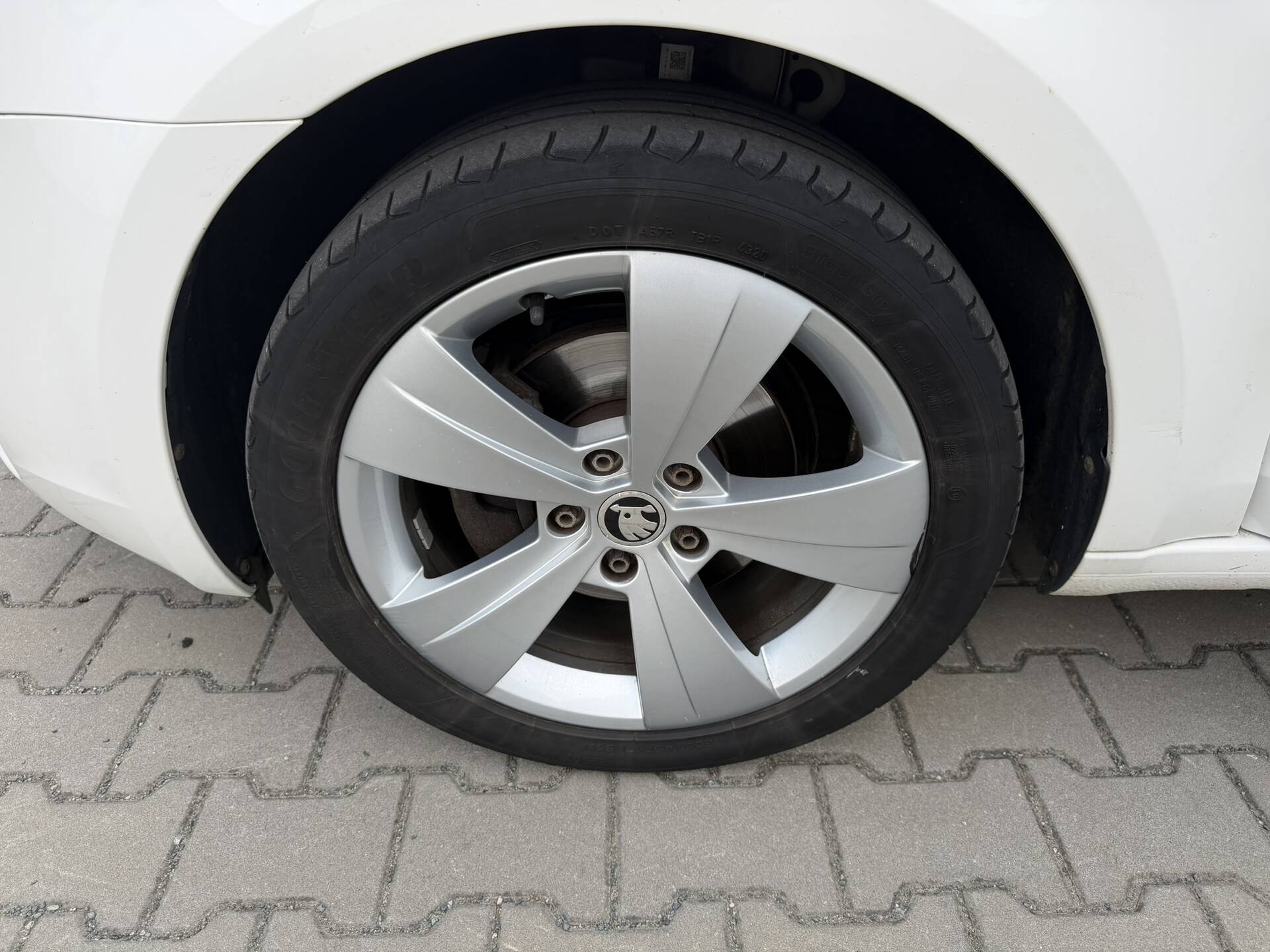 product-gallery-image