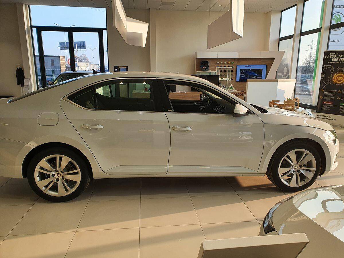 Škoda Superb 2.0 TDI 110 kW Style