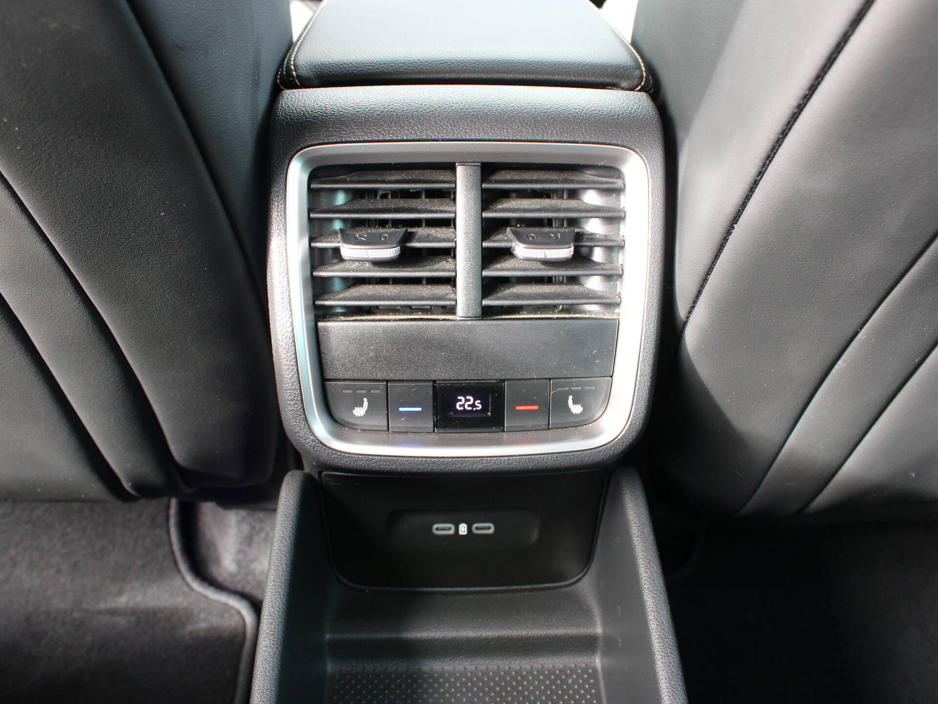 product-gallery-image