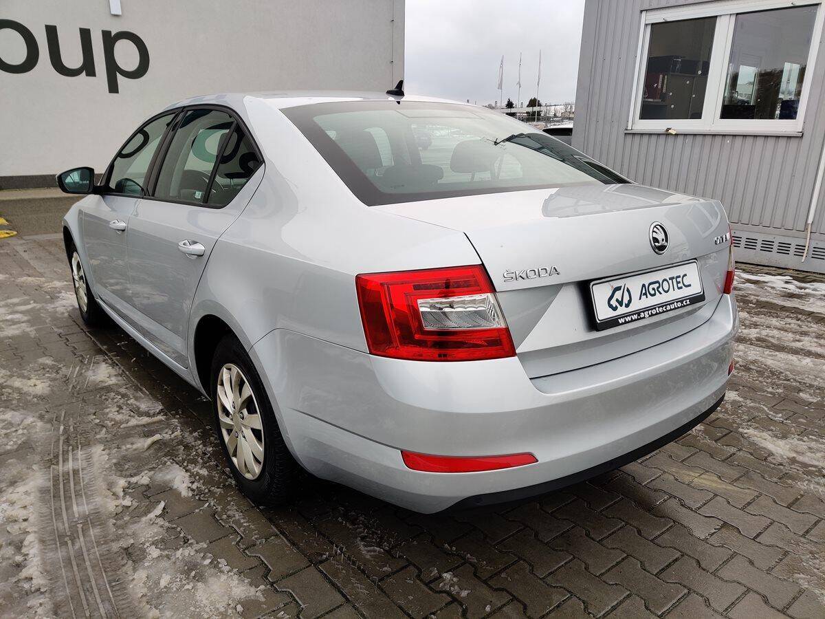 Škoda Octavia 1.6 TDI DPF Elegance