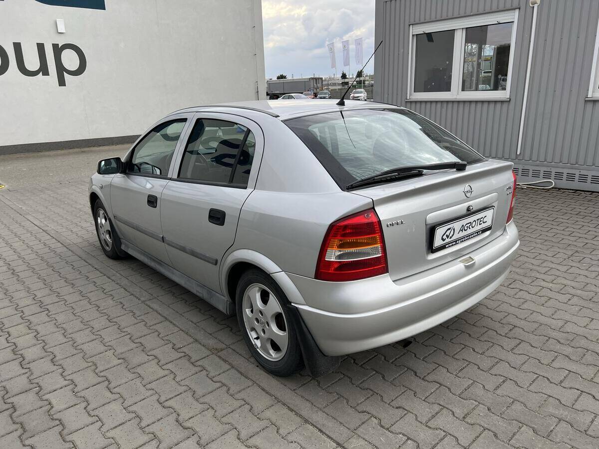 Opel Astra 1.6 74 kW 16V CD