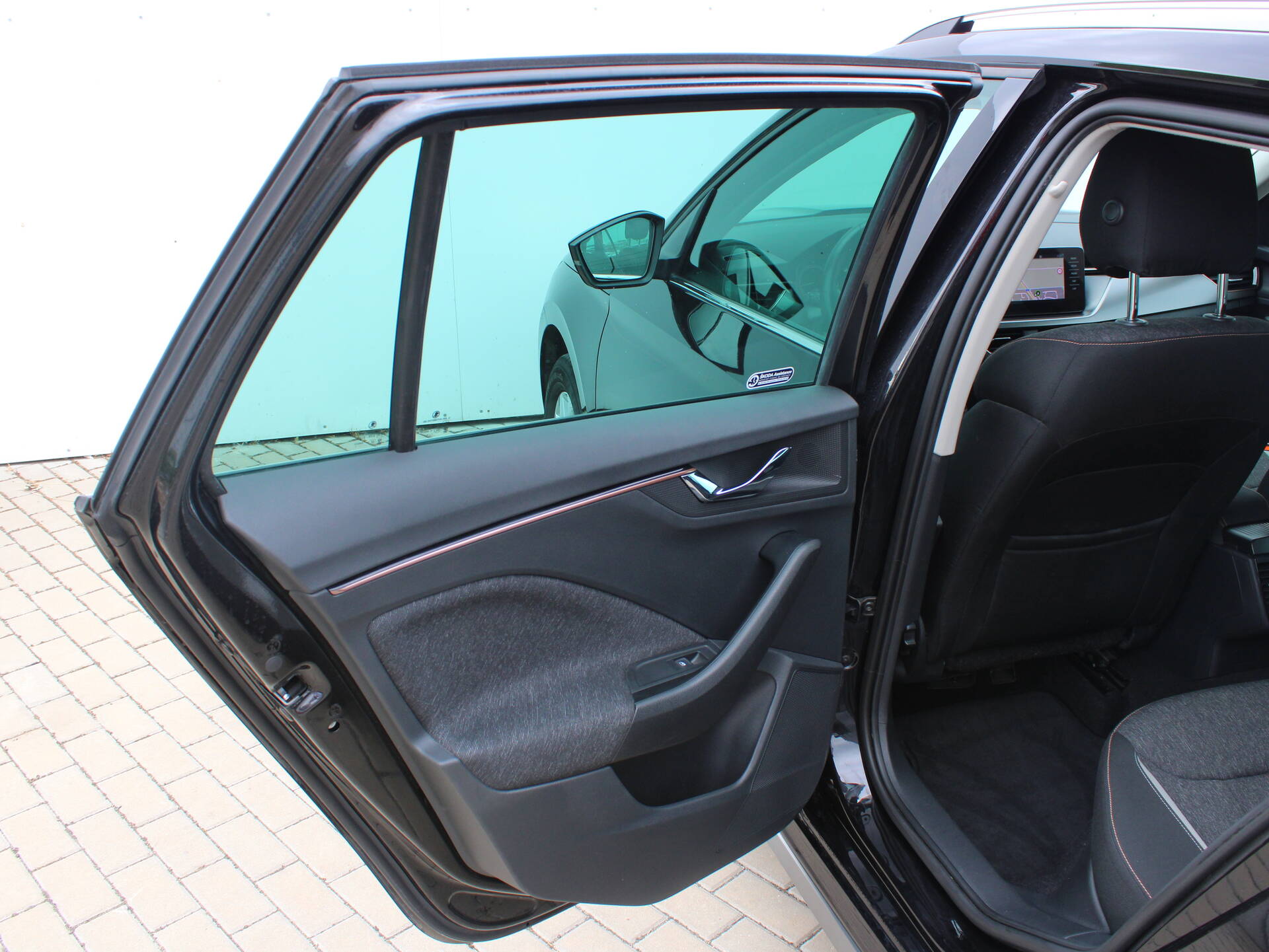 product-gallery-image