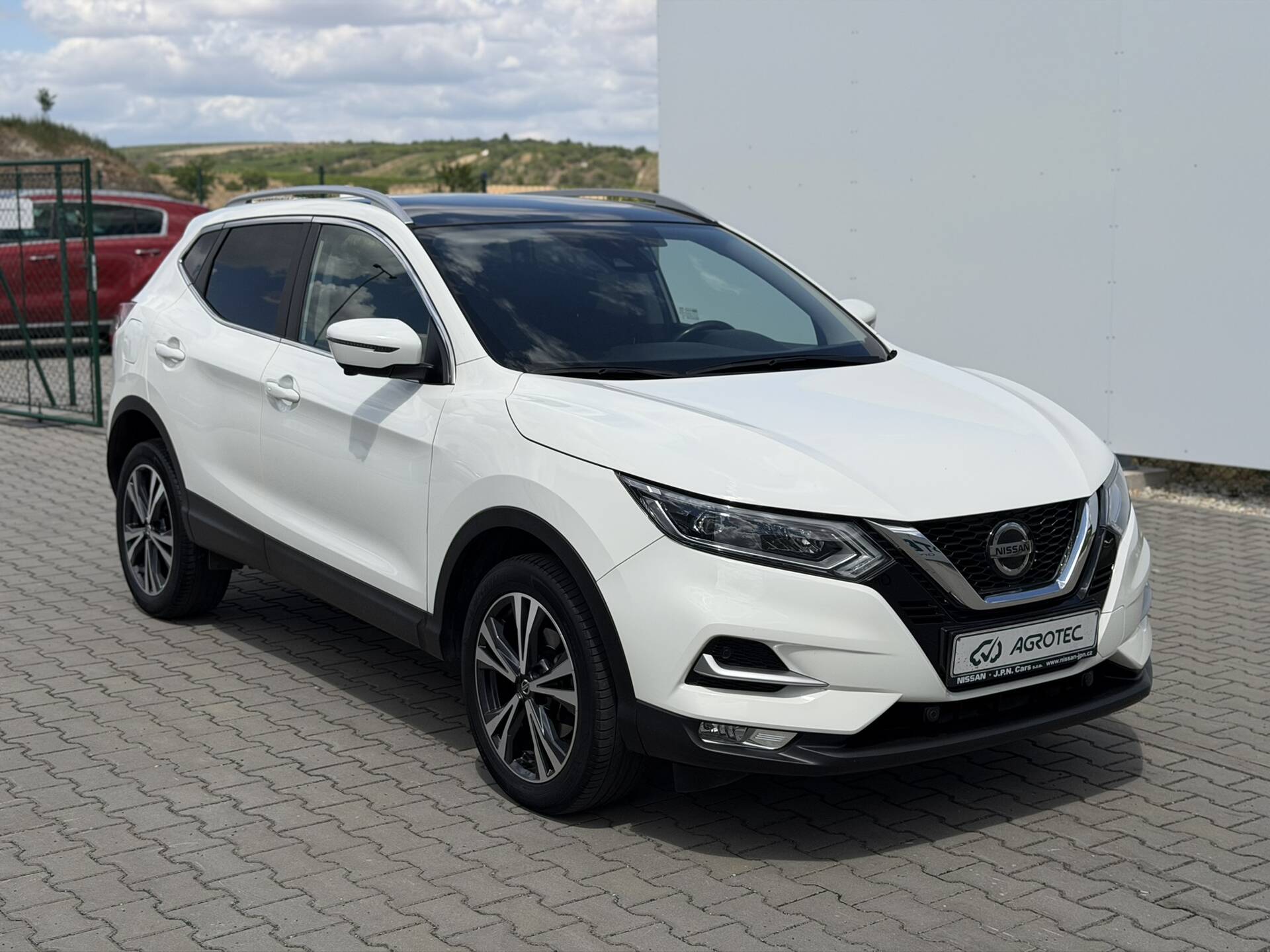 Nissan Qashqai 1.3 DIG-T 103 kW N-Connecta