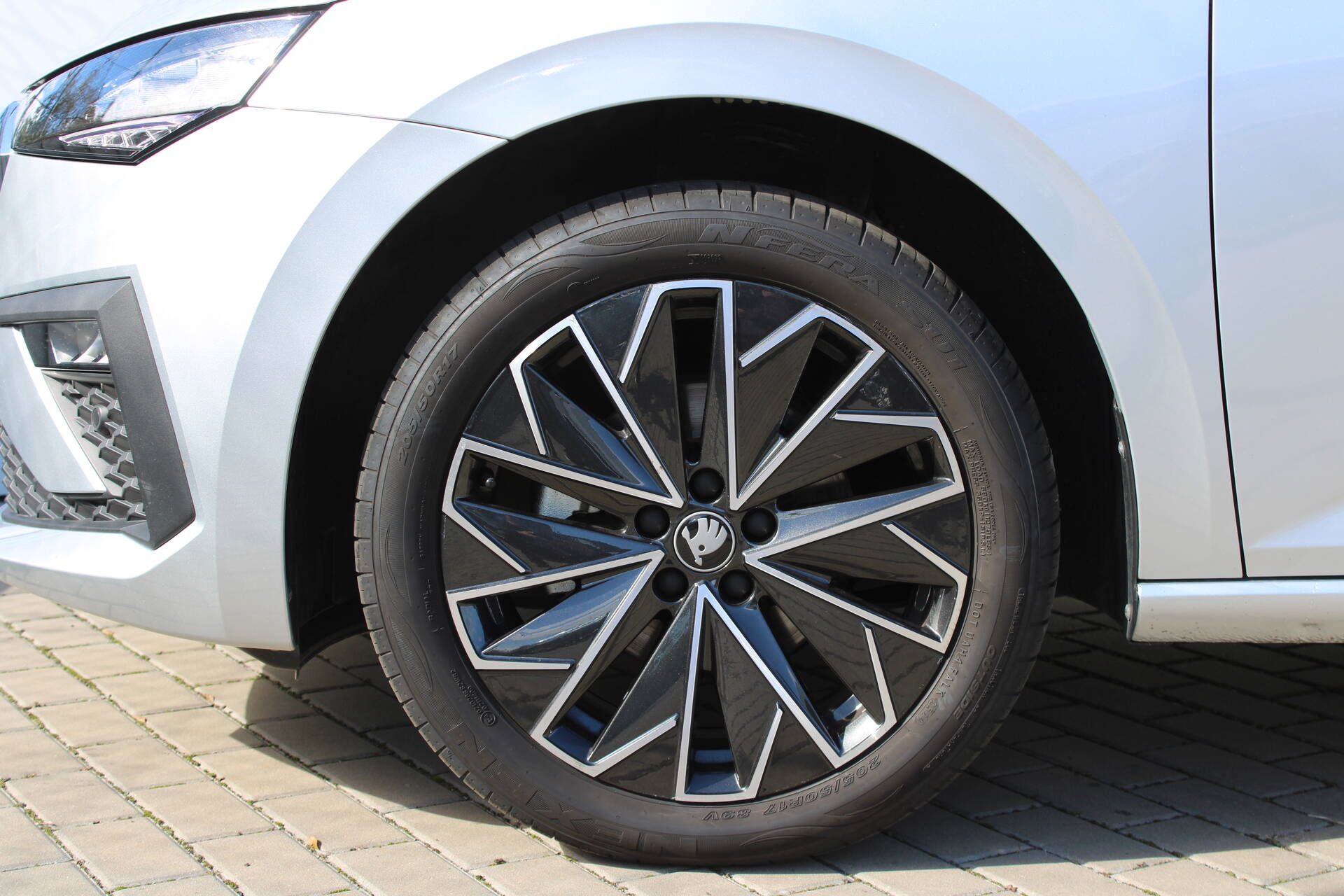 product-gallery-image