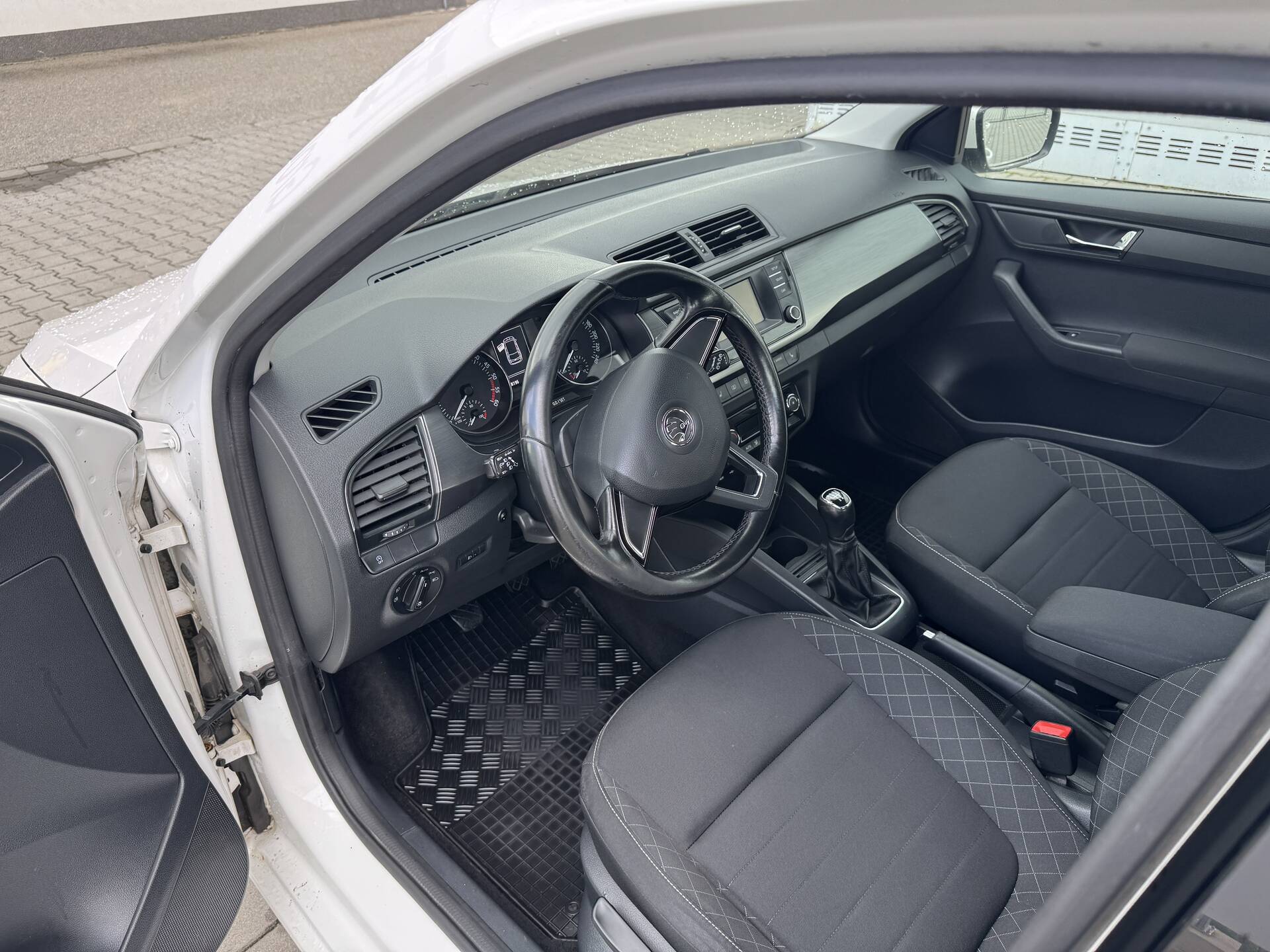 product-gallery-image