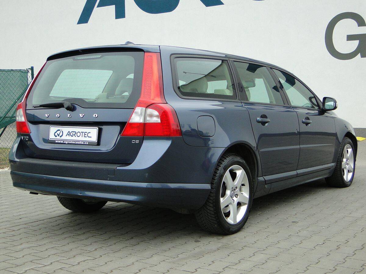 Volvo V70 2.4 D 136kW MOMENTUM