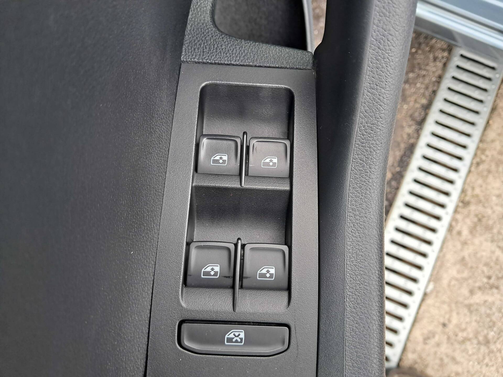 product-gallery-image