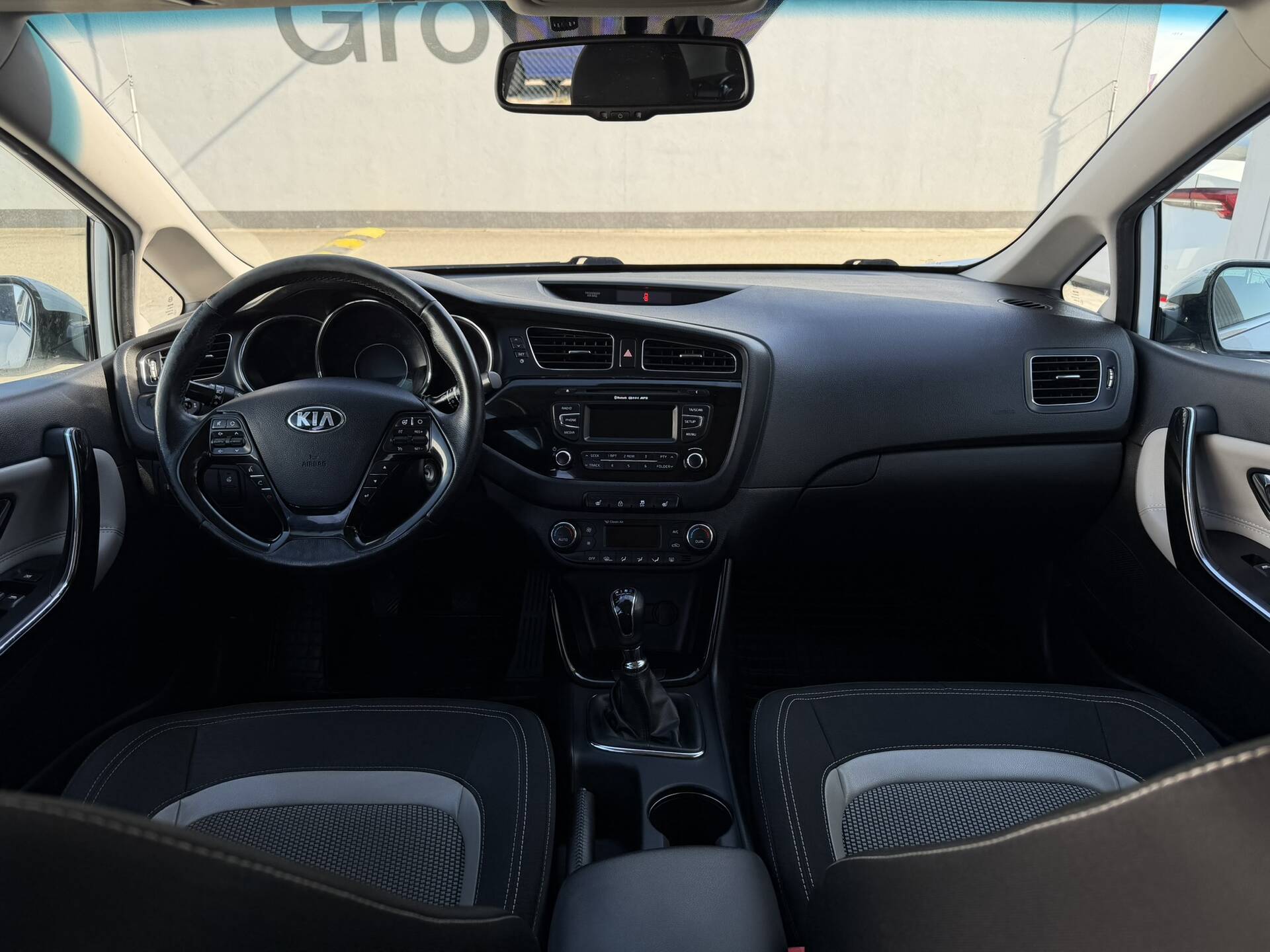 product-gallery-image