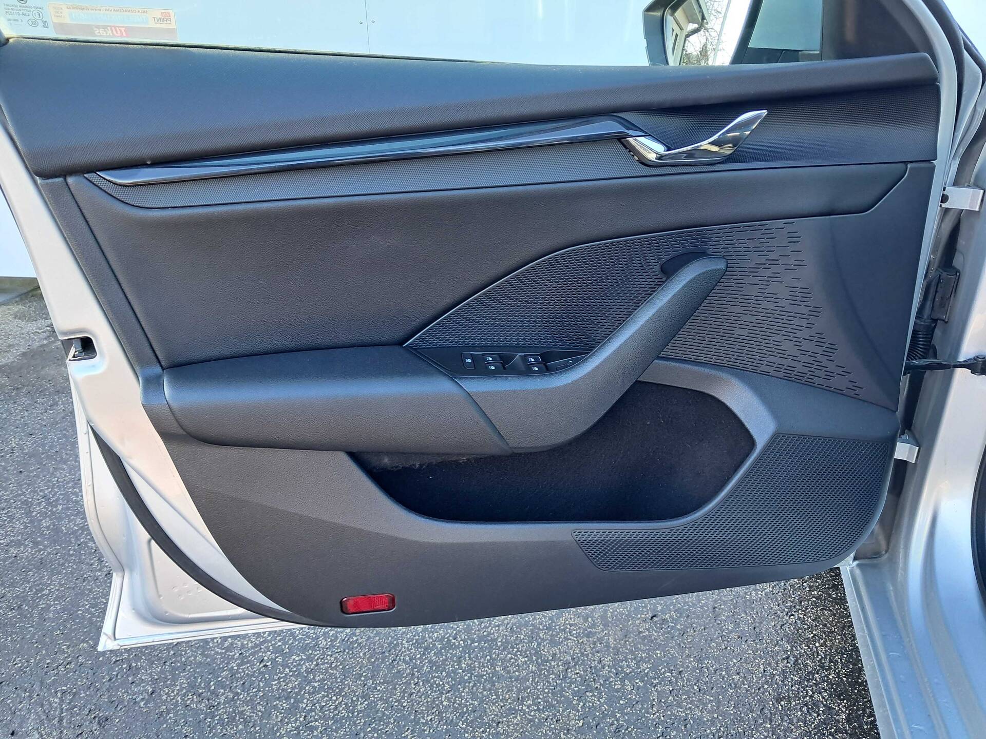 product-gallery-image