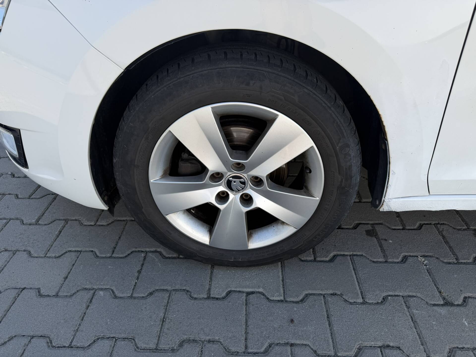 product-gallery-image