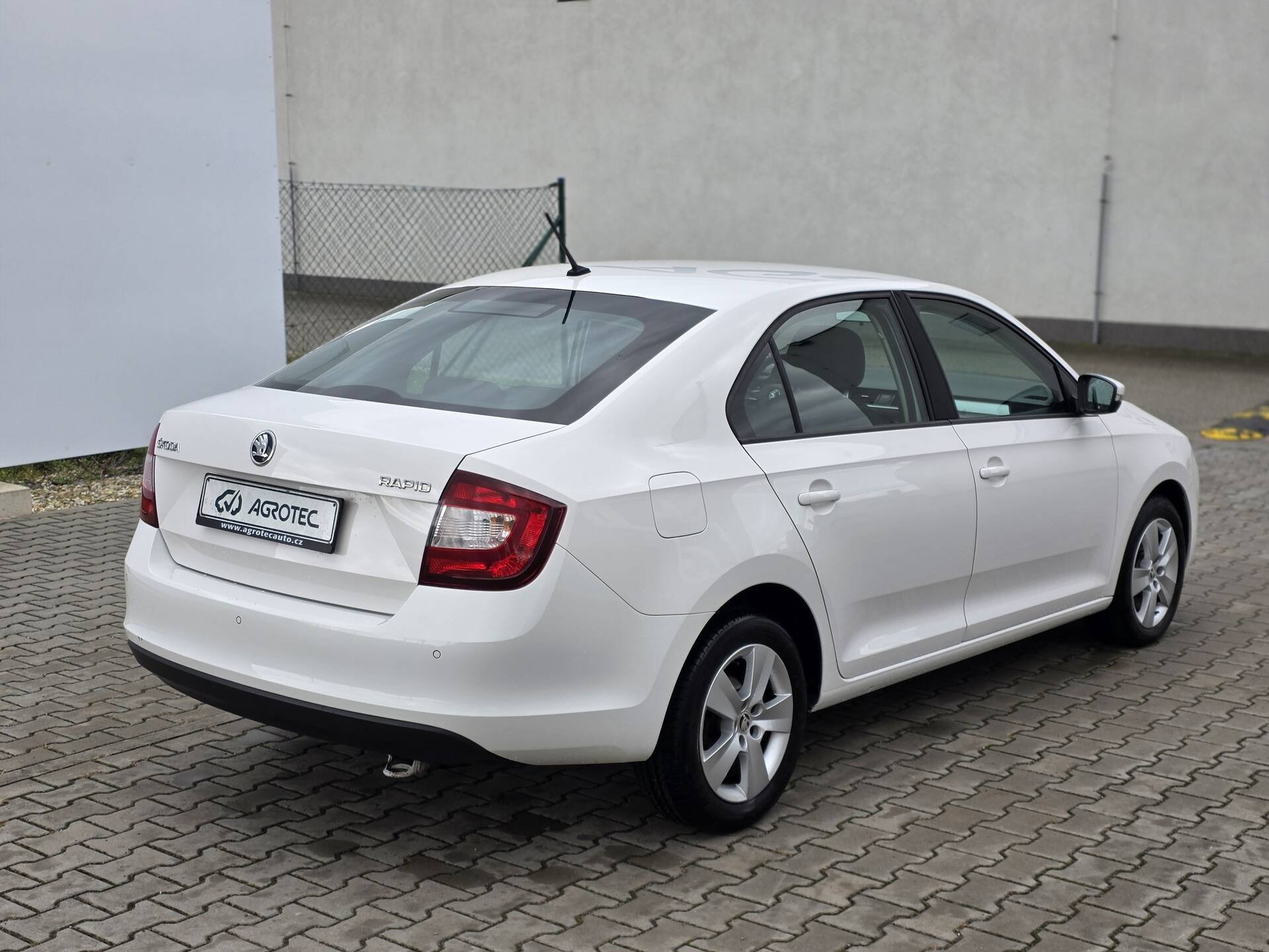 product-gallery-image