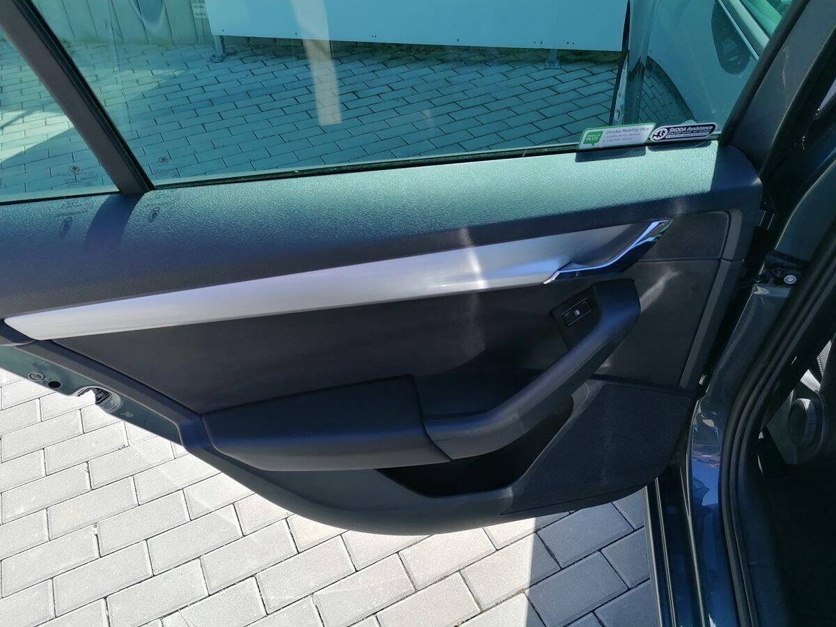 product-gallery-image