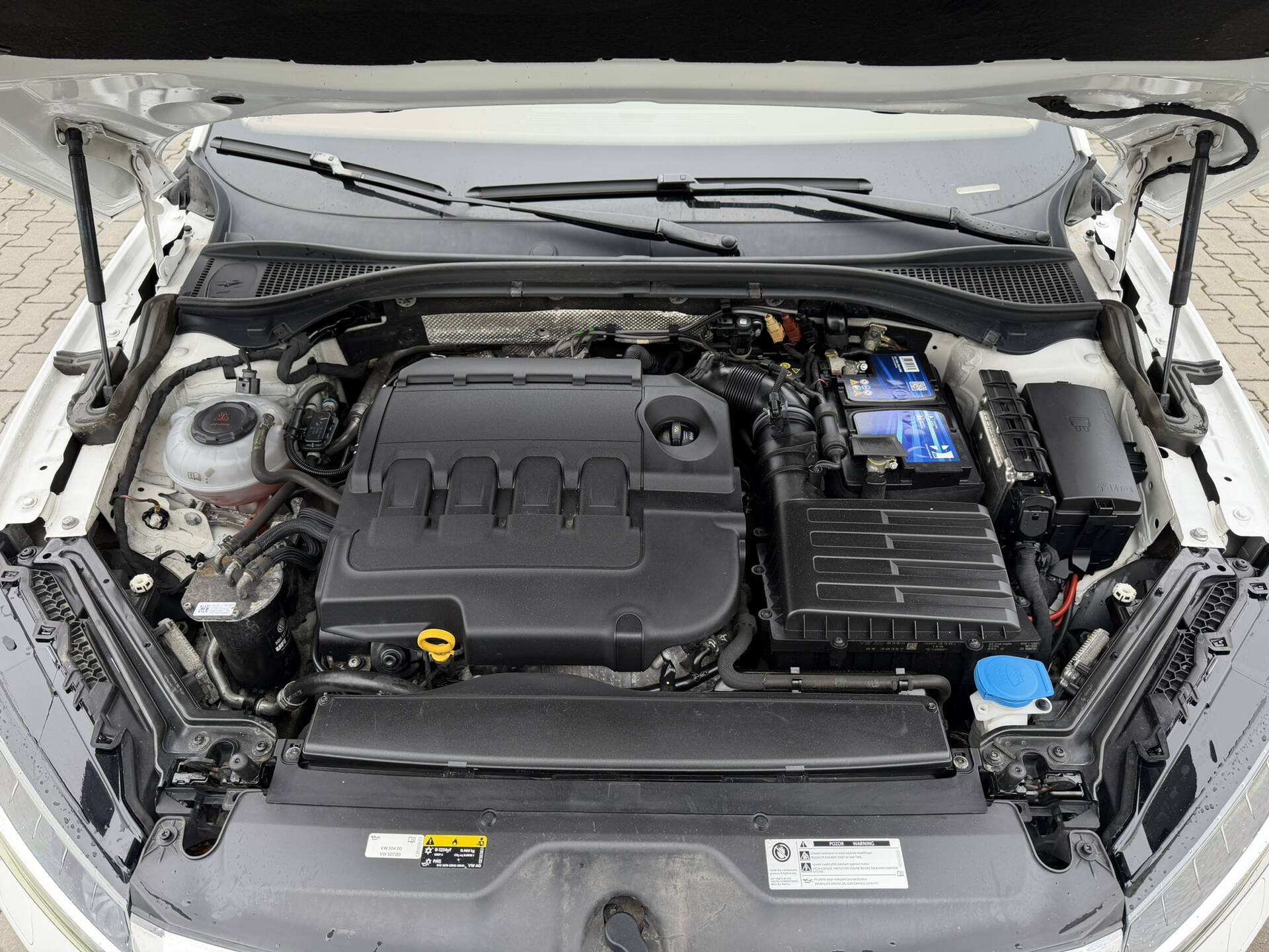 product-gallery-image