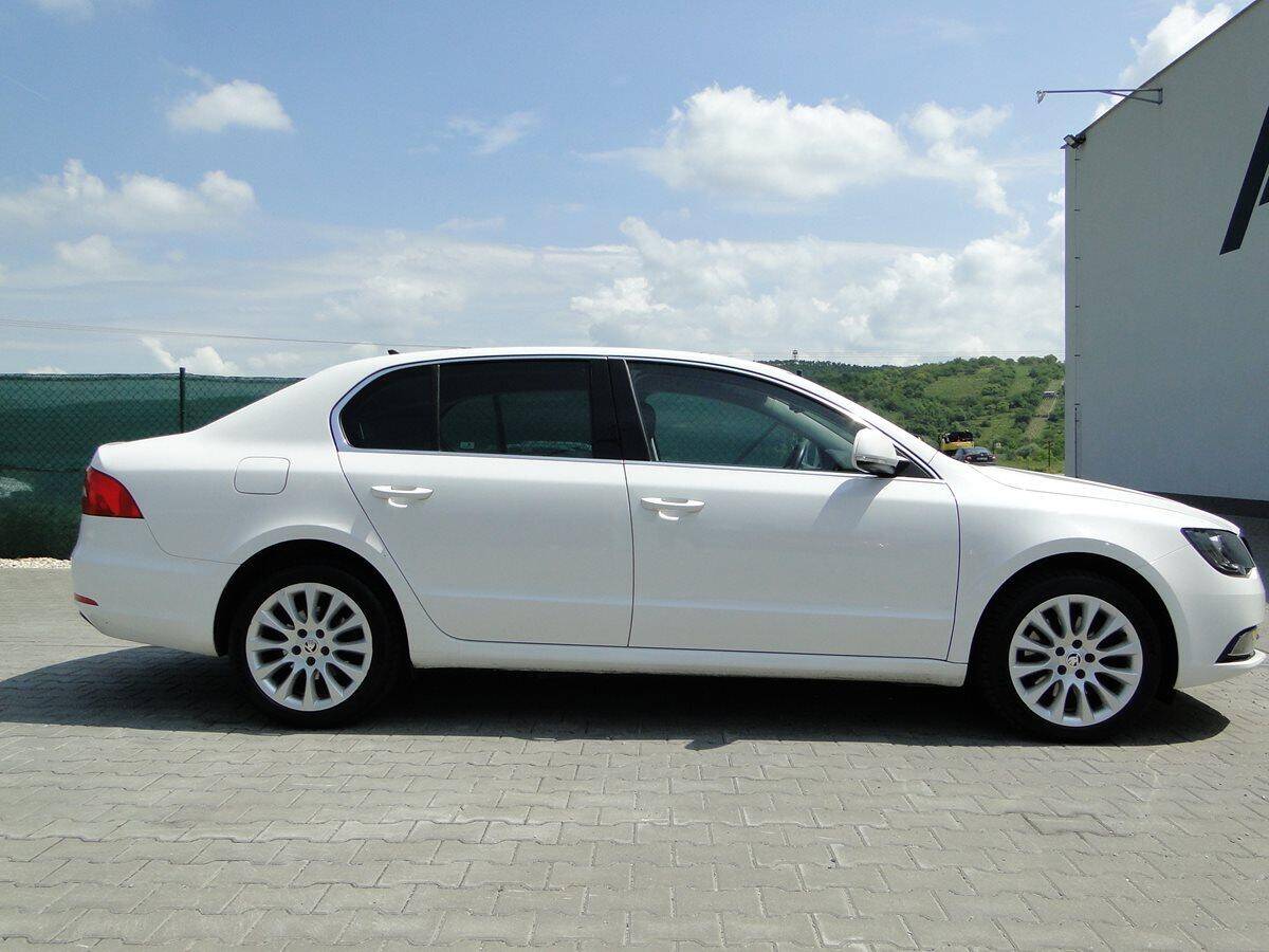 Škoda Superb 2.0 TDI 103kW AMBITION 4X4    