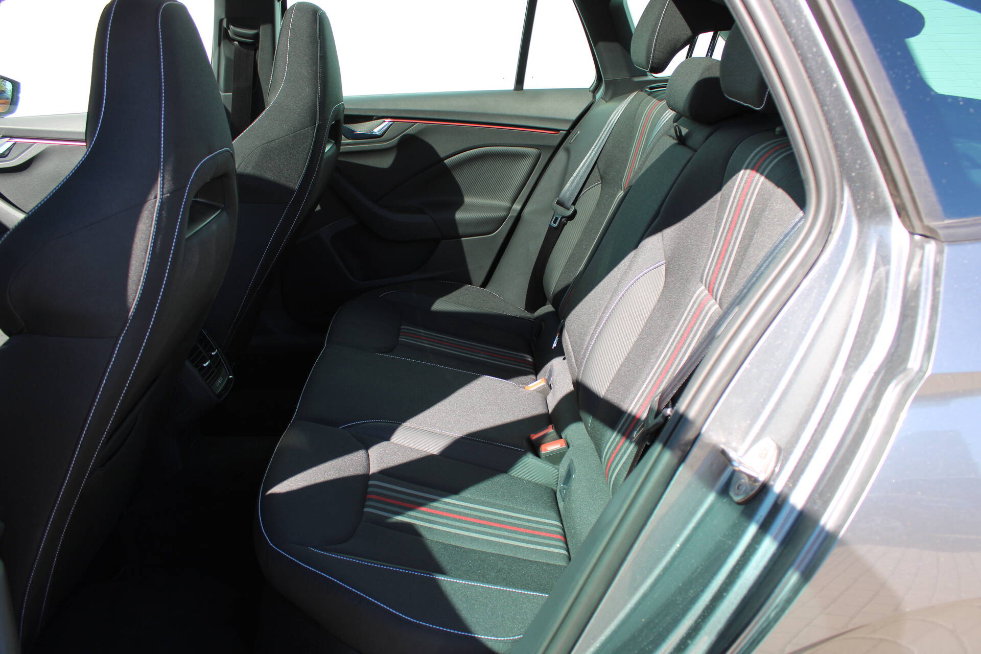 product-gallery-image