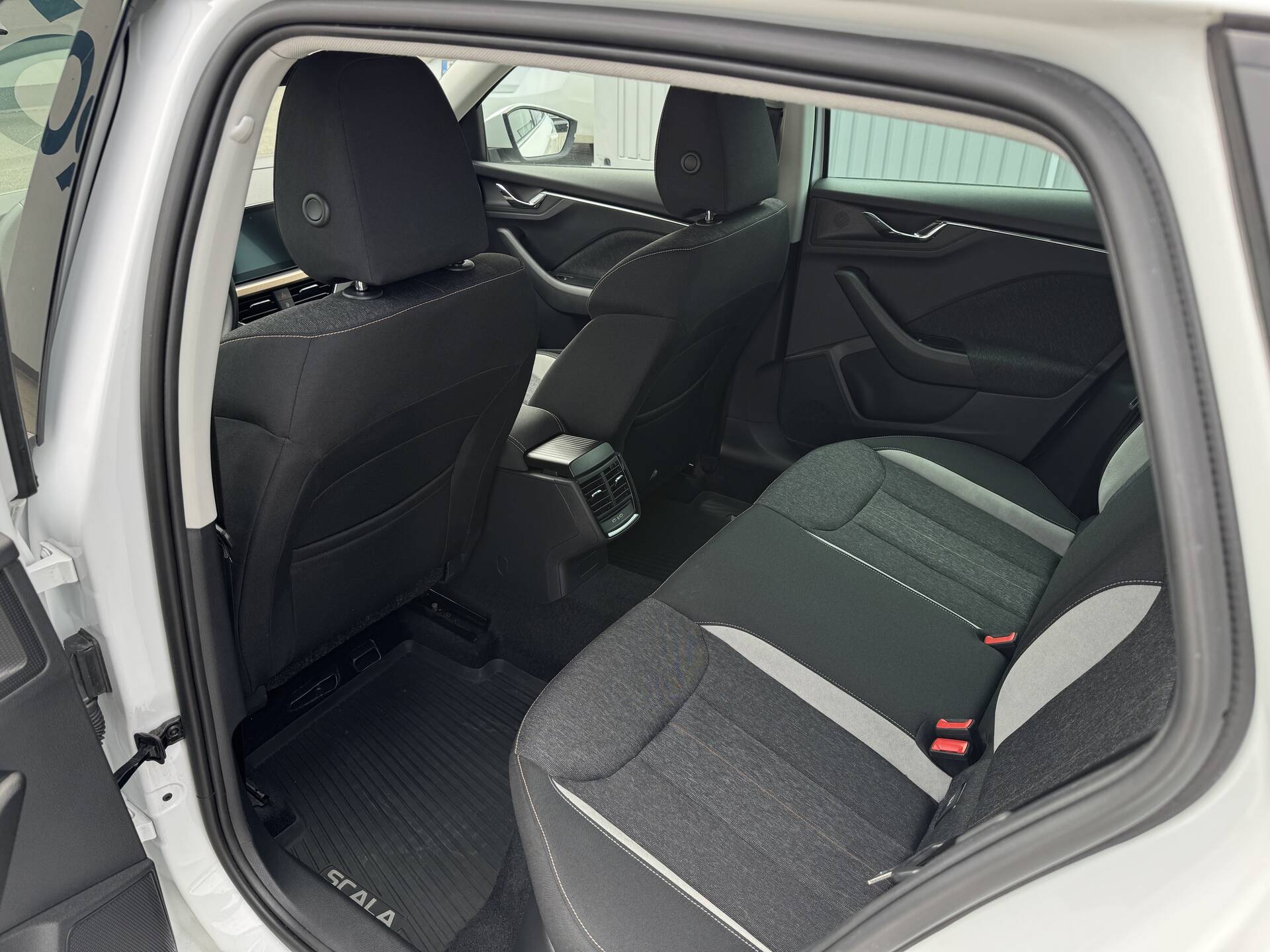 product-gallery-image