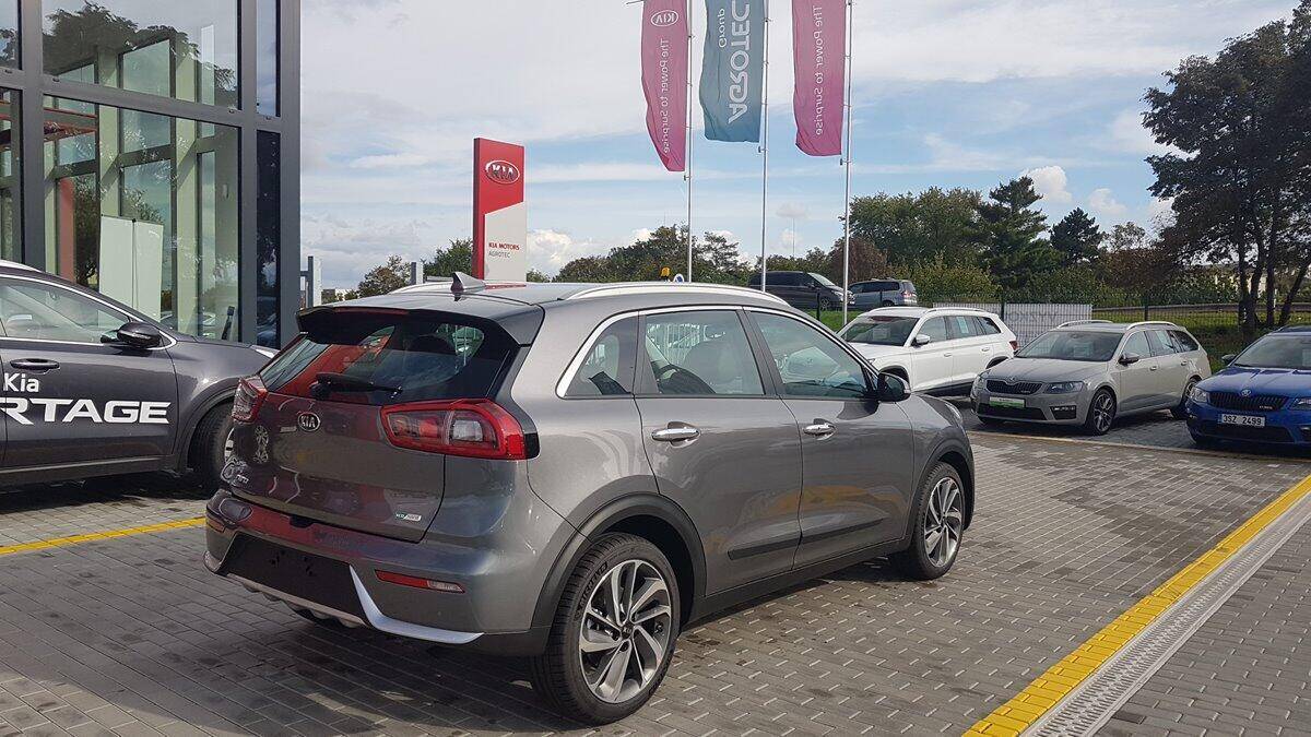 Kia Niro 1.6 GDI HEV 104 kW  Exclusive