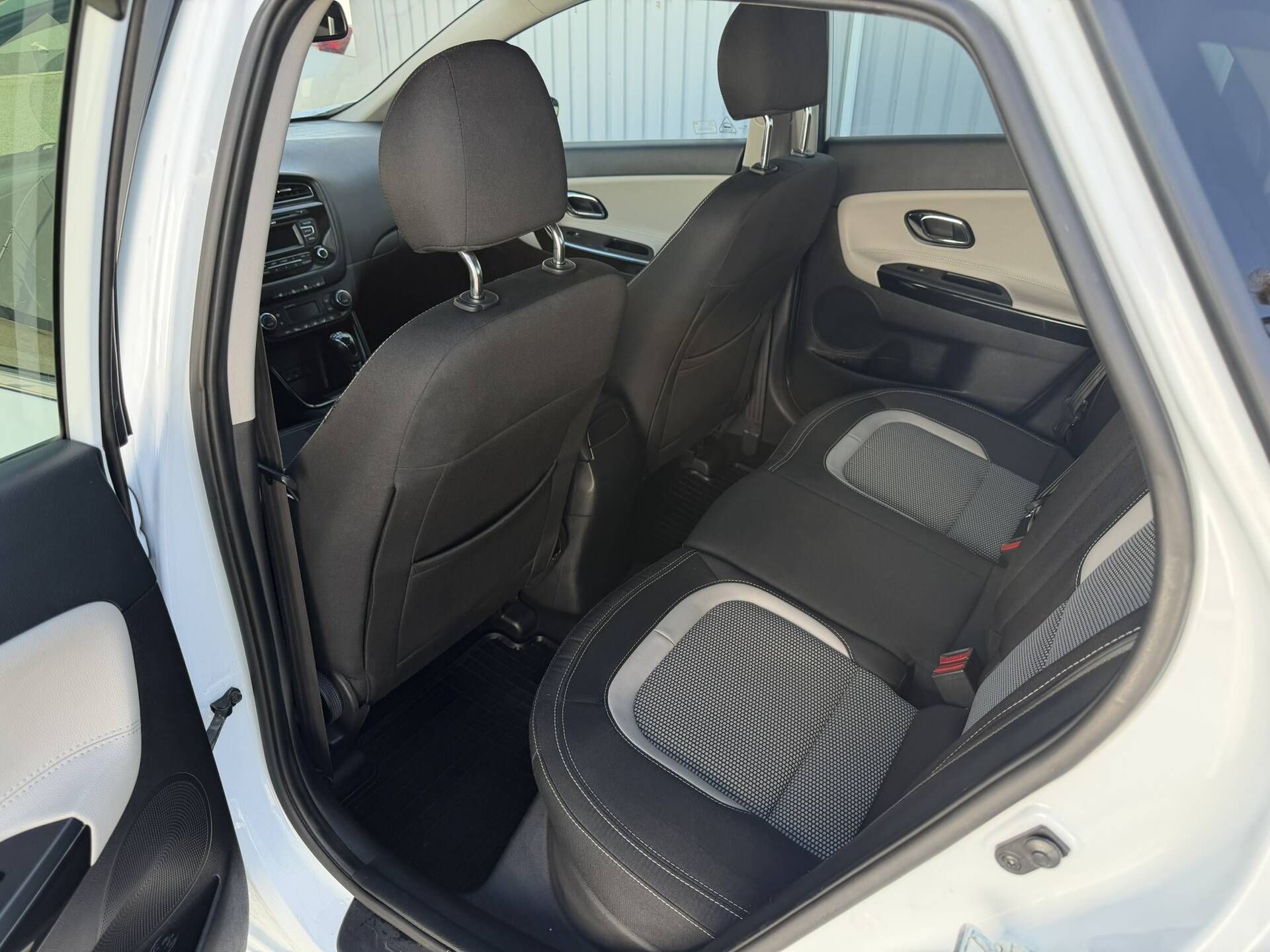 product-gallery-image