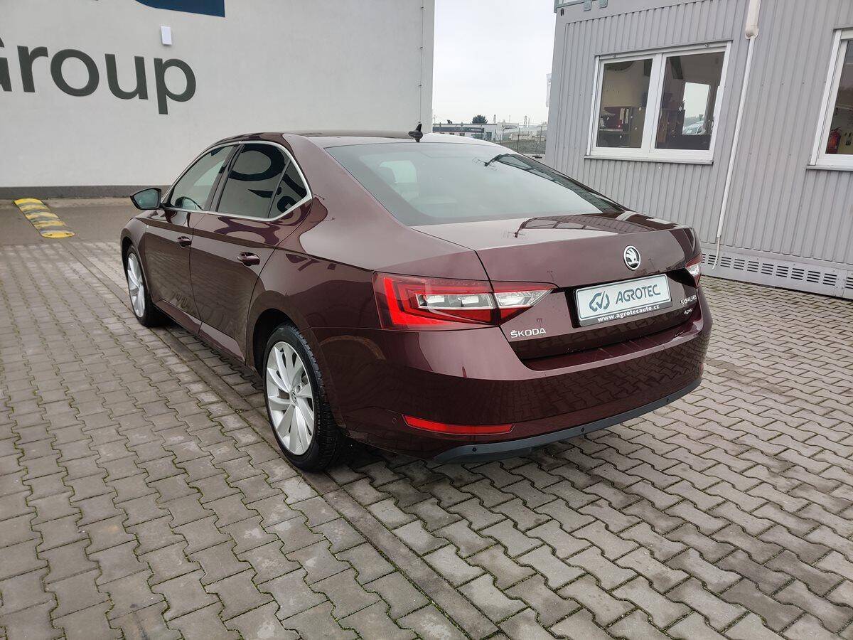 Škoda Superb 2.0 TDI 140kW DSG 4x4 Style